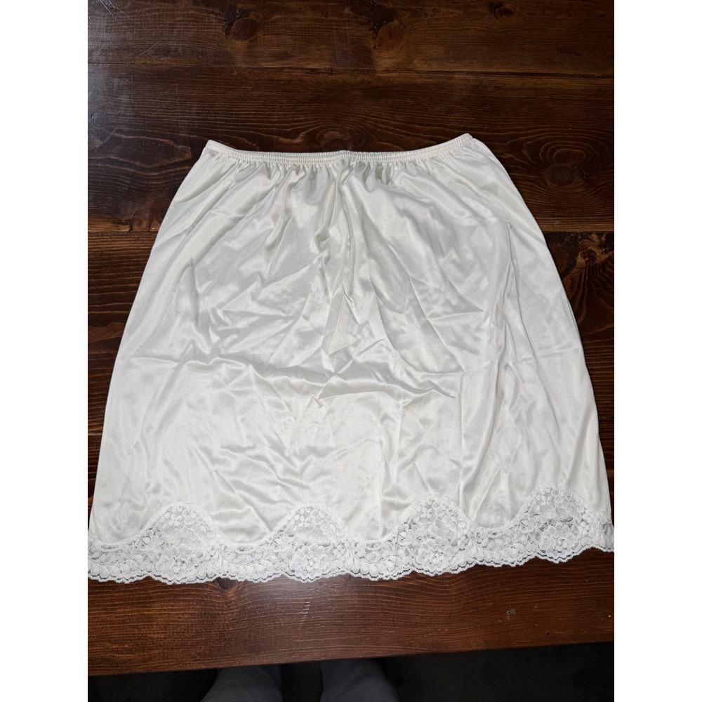 Adonna Vintage Ivory White Nylon Floral Lace Hem Half Slip Skirt 3322 Large USA